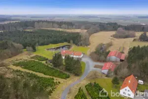 Landejendom på Skovhusevej 48, 9574 Bælum