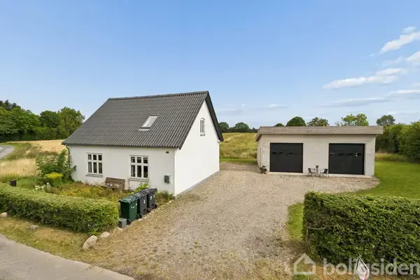 Villa på Agtrup Midtskovvej 60, 6091 Bjert