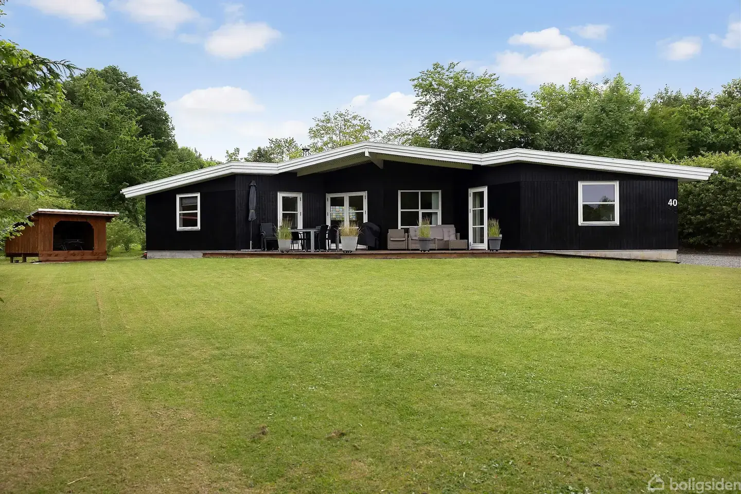 Charmerende sommerhus i et attraktivt område.