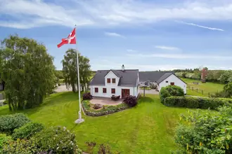 Landejendom på Nørholmsvej 207, 9000 Aalborg