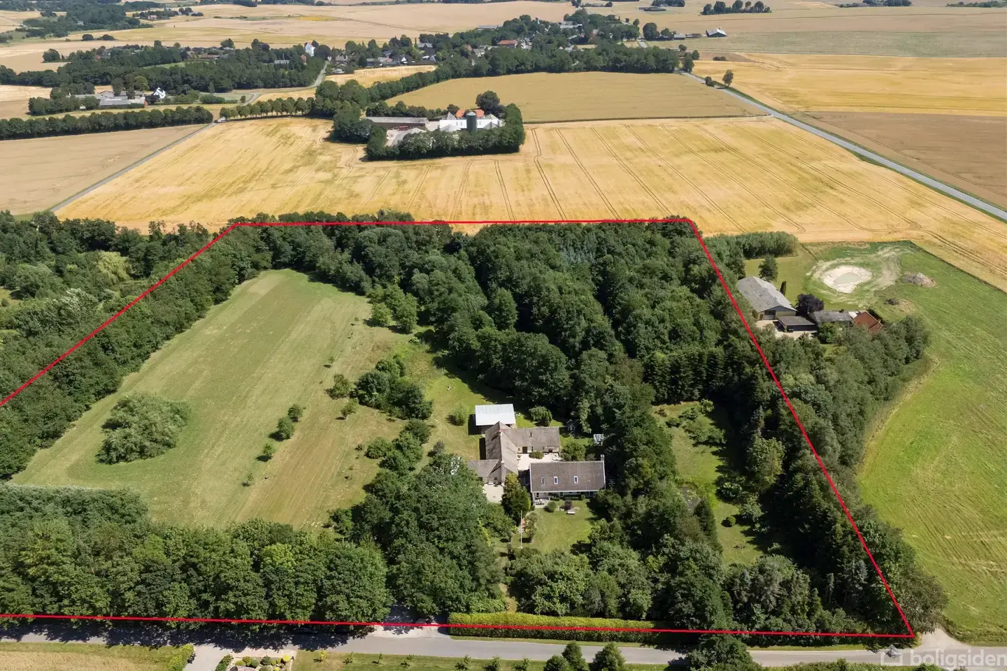 Landejendom på Gammelmarksvej 4, 8762 Flemming