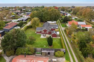 Fritidshus på Fyrrestien Vest 4, Bjerge Sydstrand, 4480 Store Fuglede