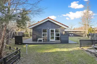 Fritidshus på Dyrehavevej 18, Mikkelmark, 9370 Hals