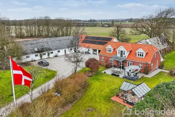 Landejendom på Katballevej 15, 8800 Viborg