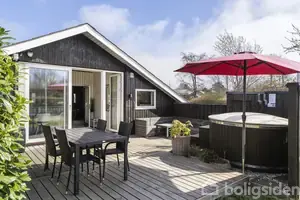 Fritidsbolig på Pøt Strandby 134, 7130 Juelsminde