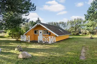 Fritidshus på Humlevej 25, Ydø, 4900 Nakskov