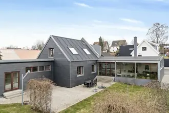 Villa på Lærkevej 5, 8410 Rønde