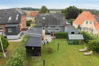 Villa på Nørregade 4, 8732 Hovedgård