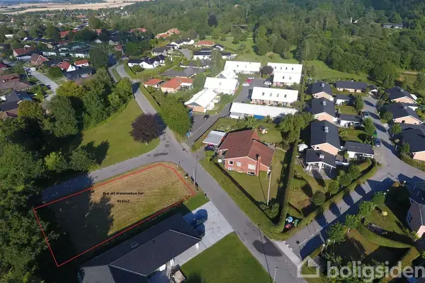 Helårsgrund på Knasten 2, 9260 Gistrup