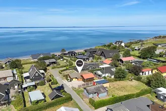 Fritidshus på Hyttevej 11, Varbjerg Strand, 5464 Brenderup Fyn