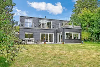 Villa på Fagerdalen 16, 2950 Vedbæk