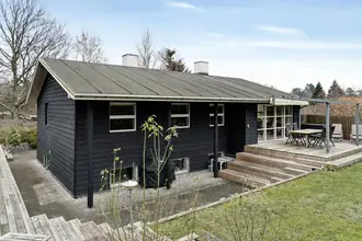 Villa på Karl Andersens Vej 3, Rågeleje, 3210 Vejby