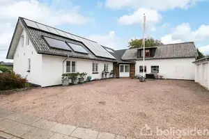 Villa på Sejrupvej 5, 7323 Give