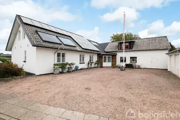 Villa på Sejrupvej 5, 7323 Give