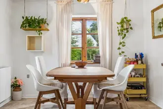 Villa på Byvejen 9, Langå, 5874 Hesselager