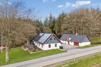 Landejendom på Horsbjergvej 5, Loudal, 8653 Them