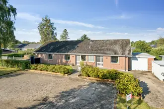 Villa på Merkurvej 19, 8723 Løsning