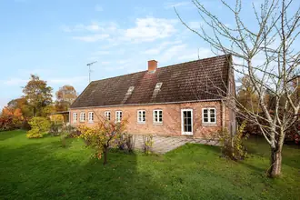 Villa på Tune Bygade 2, 4030 Tune