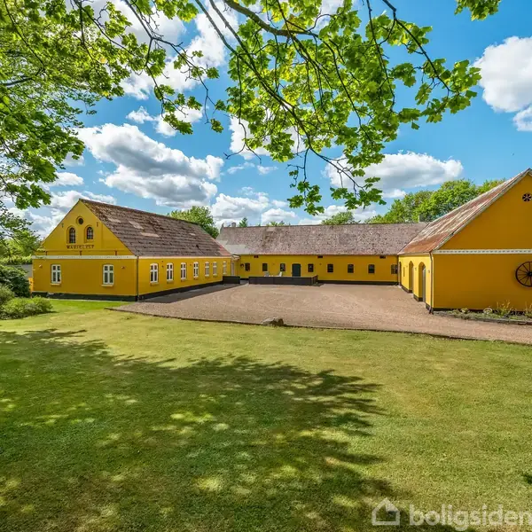 Landejendom på Tvilhovej 3, 6752 Glejbjerg