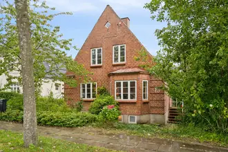 Villa på Dybdevej 15, Bolbro, 5200 Odense V