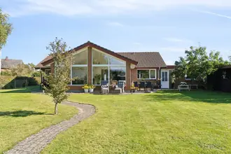 Villa på Gårsdalvej 14, Ravnstrup, 8800 Viborg