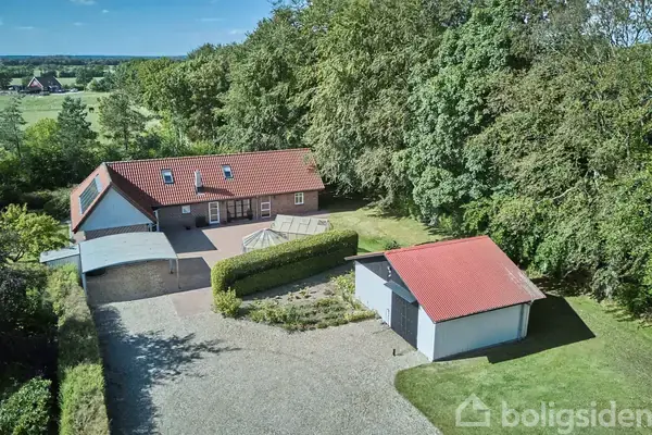 Villa på Kirkebakken 4, 7362 Hampen