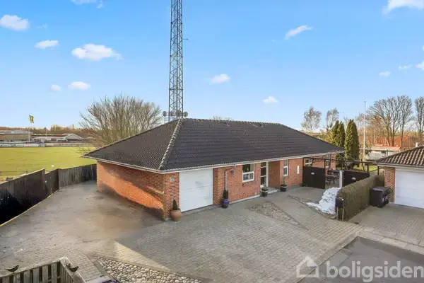 Villa på Hvidkløvervej 8A, 9320 Hjallerup