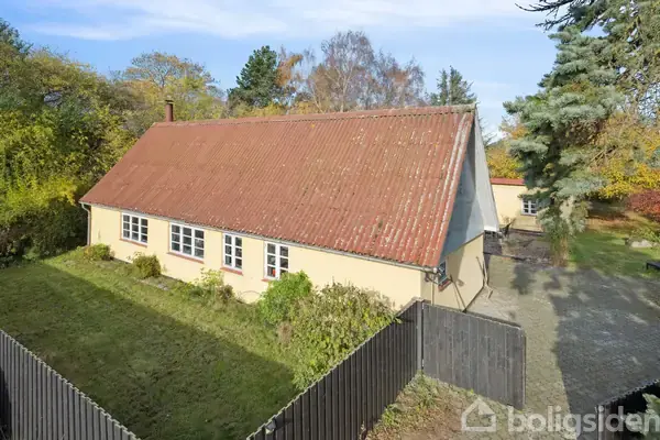 Villa på Ørslevvej 243, 4735 Mern