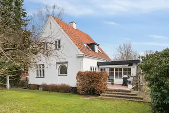 Villa på Grønnevej 6, 2830 Virum