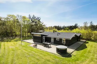 Fritidshus på Toftevej 26, Lyngby, 9480 Løkken