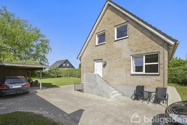 Villa på Randersvej 515, 8380 Trige
