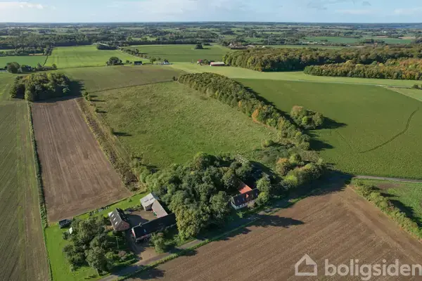 Landejendom på Hovvej 11, 4160 Herlufmagle