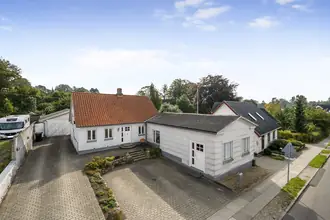 Villa på Bredgade 81, 8340 Malling