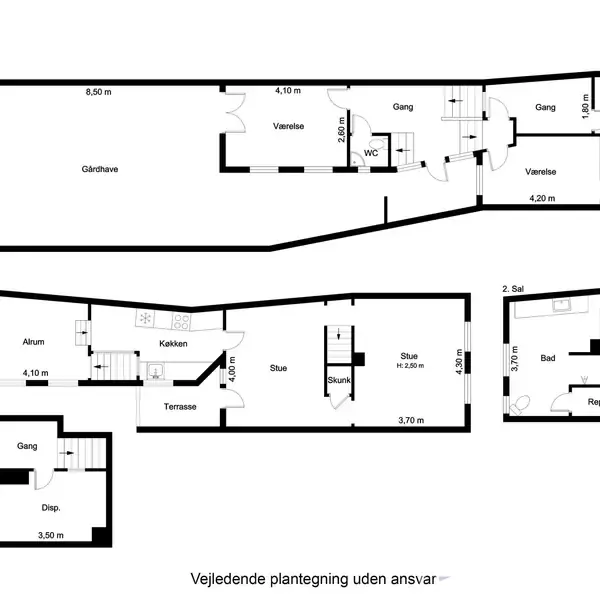 Plantegning viser et fler-etagers hus med stueplan, 1. sal og kælder. Værelser, køkken, badeværelse og stuer er afbildet. Tekst: "Vejledende plantegning uden ansvar".