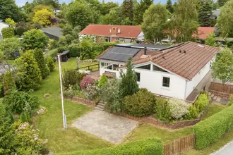 Villa på Strandskadevej 1D, 8250 Egå