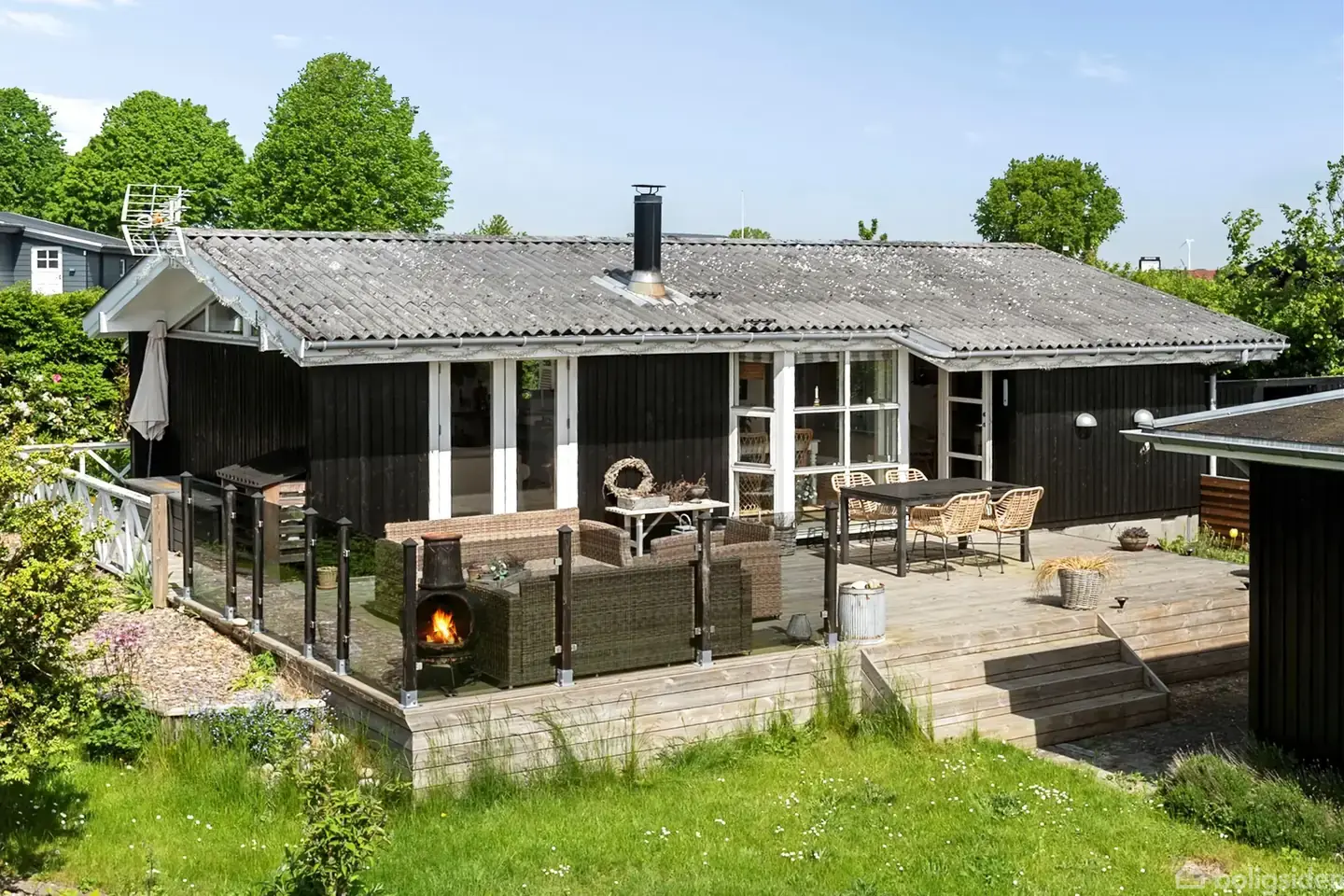 Skønt fritidshus med kig over Smålandsfarvandet.