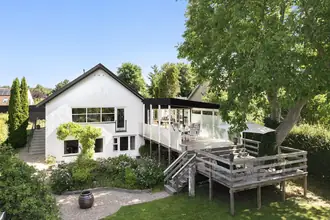 Villa på Hvidehusvej 13, 3450 Allerød