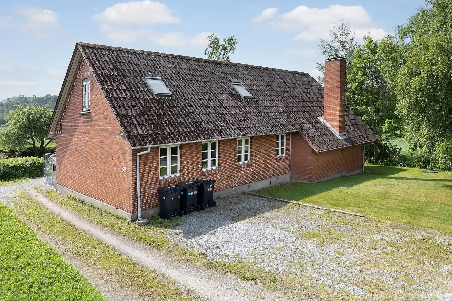 Hyggelig bolig tæt på natur, skole og indkøb