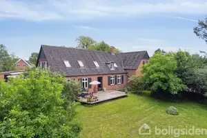 Villa på Slotsvej 64, 8543 Hornslet