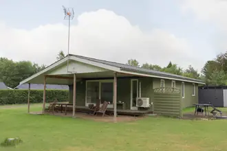 Fritidshus på Ribisvej 8, Thorsager, 8410 Rønde