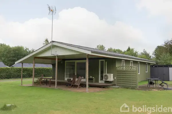 Fritidsbolig på Ribisvej 8, 8410 Rønde
