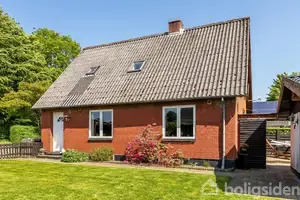 Villa på Almind Østergade 16, 6051 Almind