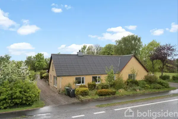 Landejendom på Struer Landevej 7, 7500 Holstebro