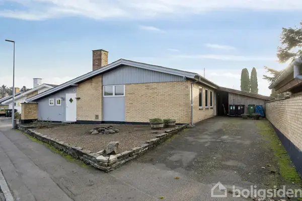 Villa på Svinget 27, 3720 Aakirkeby