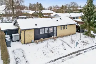 Villa på Humlebivænget 8, Hjallese, 5260 Odense S