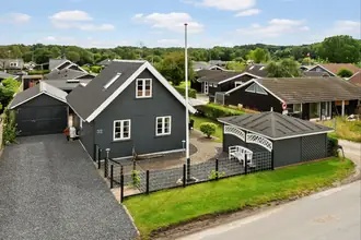 Fritidshus på Mosvigvej 32, Grønninghoved, 6093 Sjølund