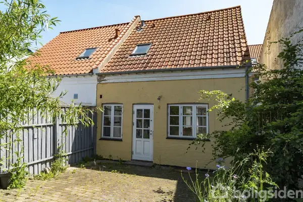Villa på Tværgade 7, 4800 Nykøbing F