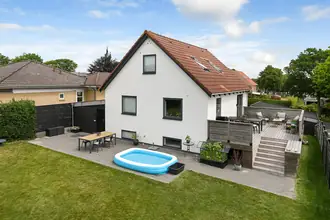 Villa på Søndergårds Alle 10, 6700 Esbjerg