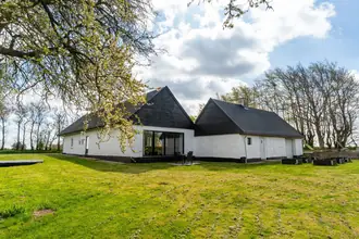 Villa på Onstedvej 5, Onsted, 8355 Solbjerg