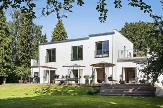 Klampenborgvej 12C Villa